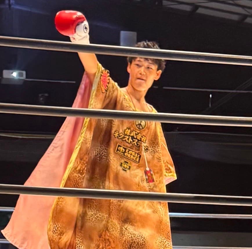 滑飛 シオン